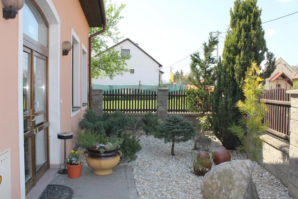 Penzion Farma Lednice Exterior foto