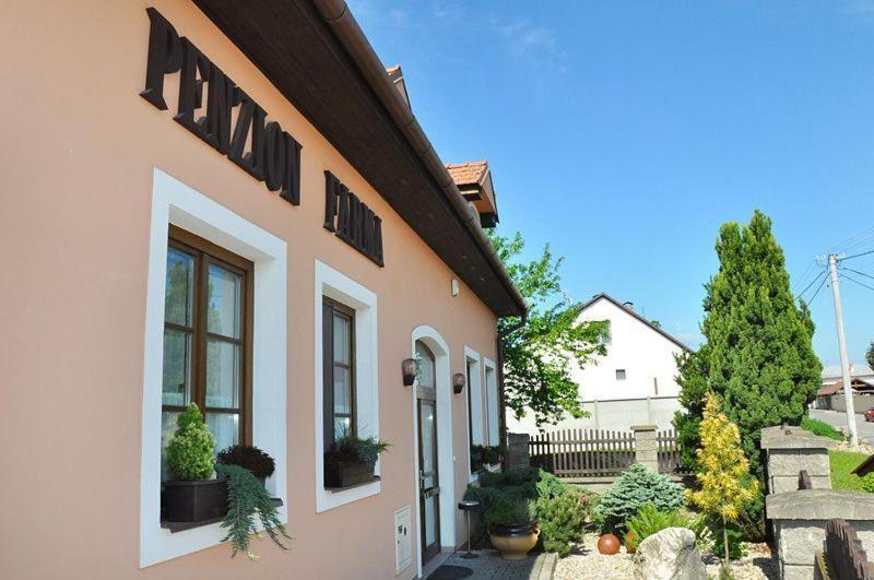 Penzion Farma Lednice Exterior foto